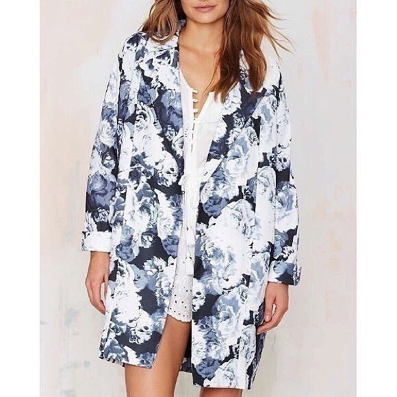 The Fifth Label Jackets & Blazers - The Fifth Label • NWT Floral Walking Home Coat